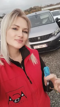 Dopravce Malá dodávka Peugeot  Partner  v JUPILLE-SUR-MEUSE Belgie